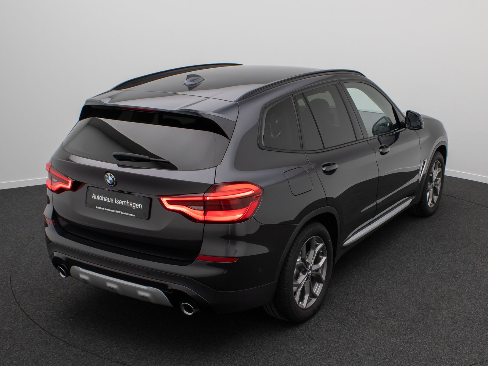 Fahrzeugabbildung BMW X3 xD20d xLine Kamera DAB Memory AHK Komfort 19"
