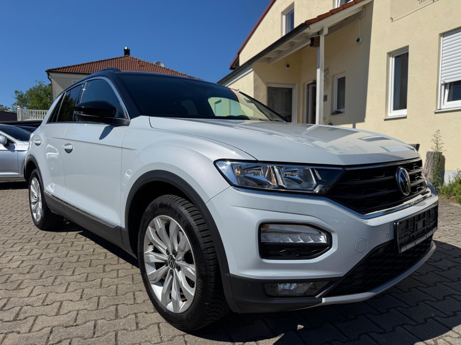 Volkswagen T-Roc Sport 1.5TSI AHK ACC Navi SHZ Side Kamera
