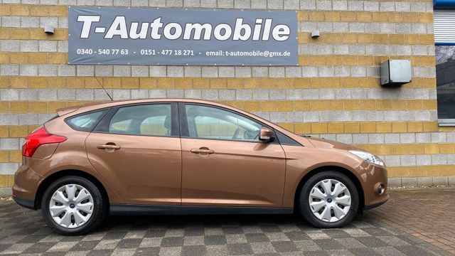 Ford Focus wenig km 1.Hand HU/AU NEU Klimaanlage