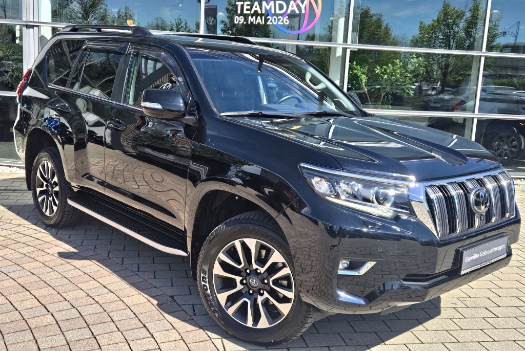 Image of Toyota Land Cruiser