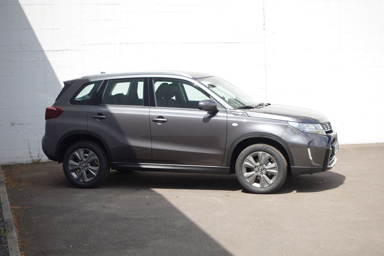 Fahrzeugabbildung Suzuki Vitara 1.4Hybrid Club Navi, Kamera,PDC,LED