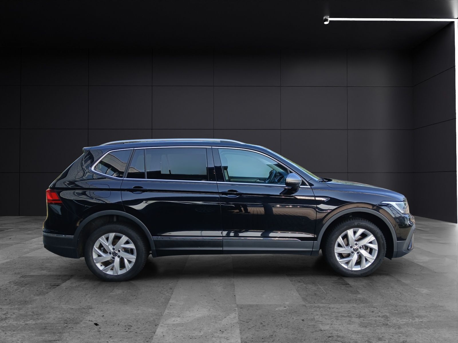 Fahrzeugabbildung Volkswagen Tiguan Allspace TDI Life DSG 7-Si LED AHK Navi A