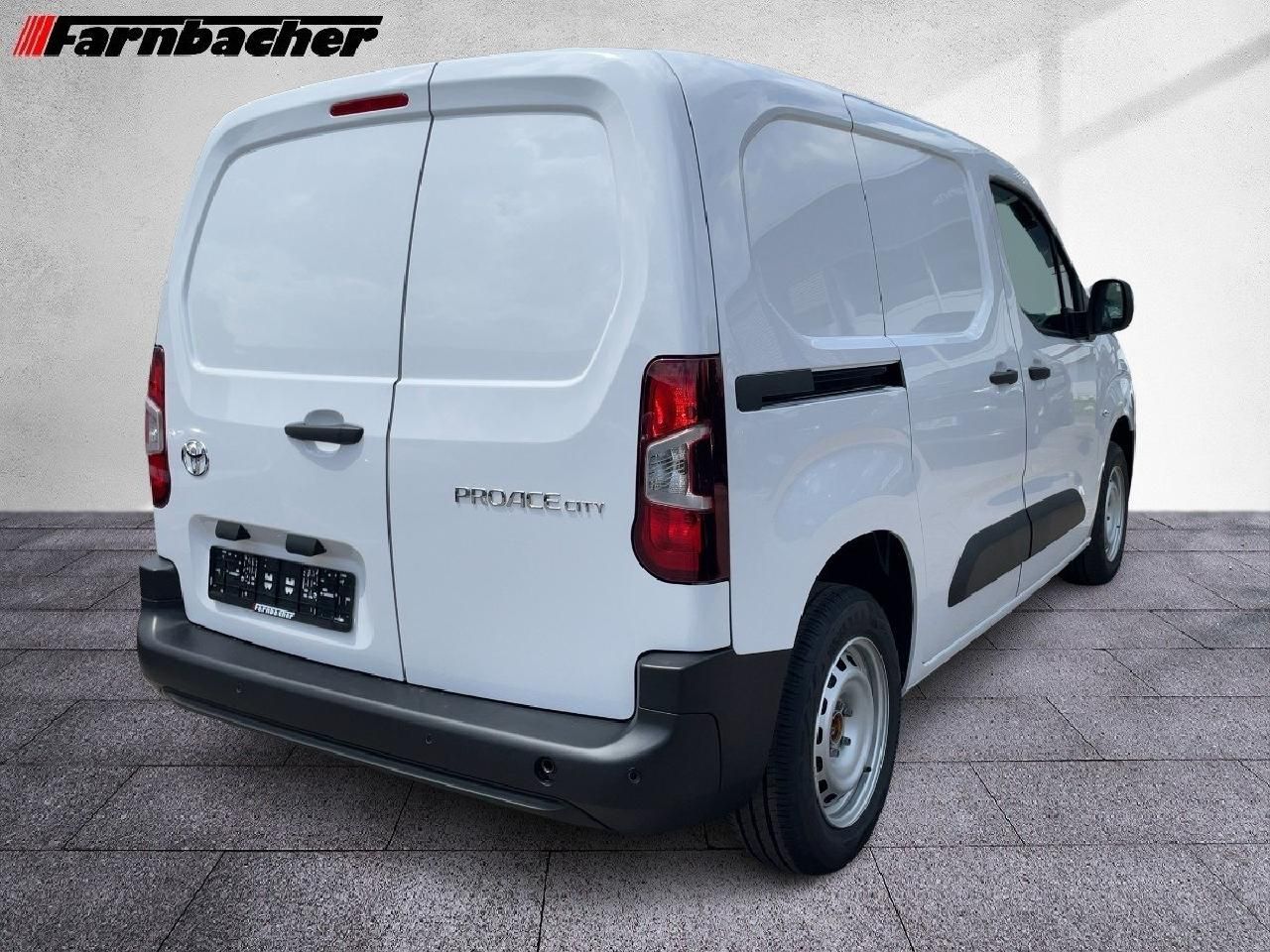 Fahrzeugabbildung Toyota Proace City L1 Meister 1,5L Full Link Freisprech