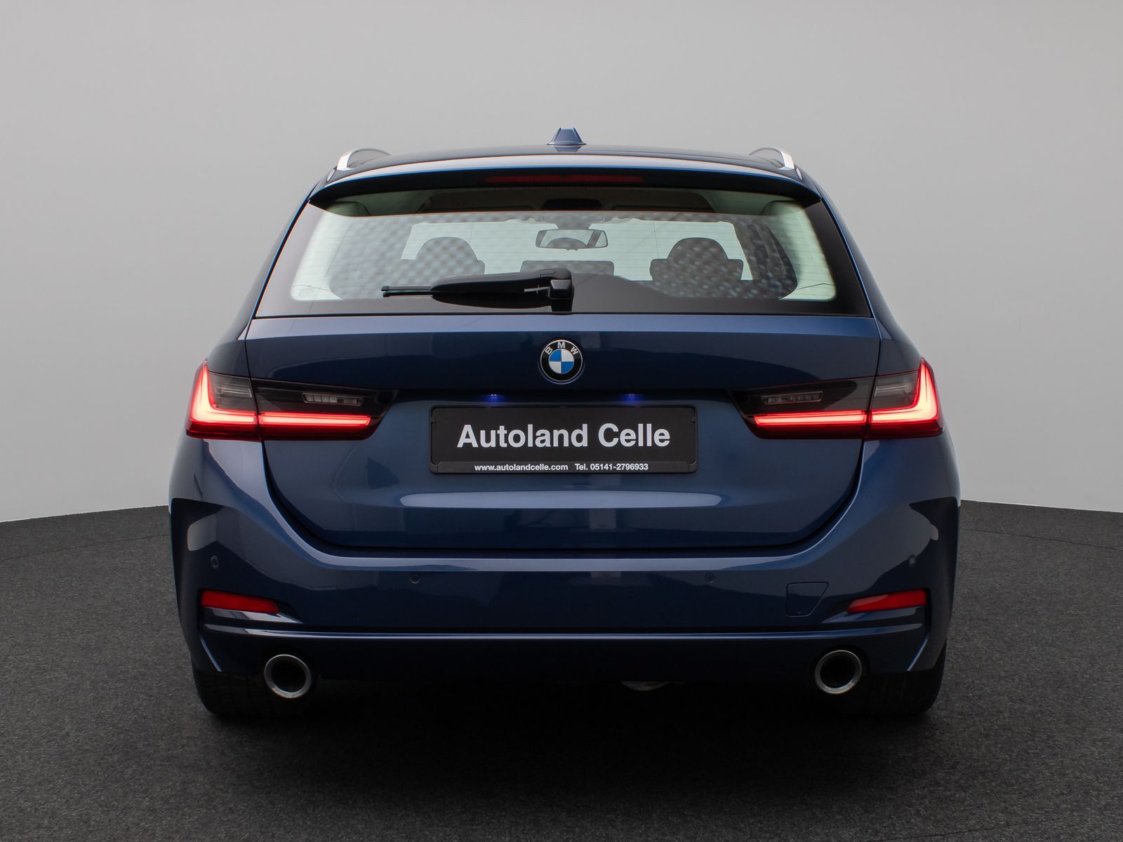 Fahrzeugabbildung BMW 320d Individual DAB HiFi Leder AHK Alarm Sport