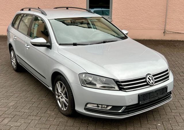 Volkswagen Passat Variant Trendline*Navi*PDC*EURO5*TÜV Neu*