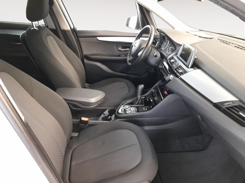 Fahrzeugabbildung BMW 216d Gran Tourer Advantage