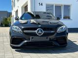 Mercedes-Benz E 63 S AMG 4Matic+ /VOLL/DESIGNO/BM/V8 - : Schwarz, Berganfahrassistent