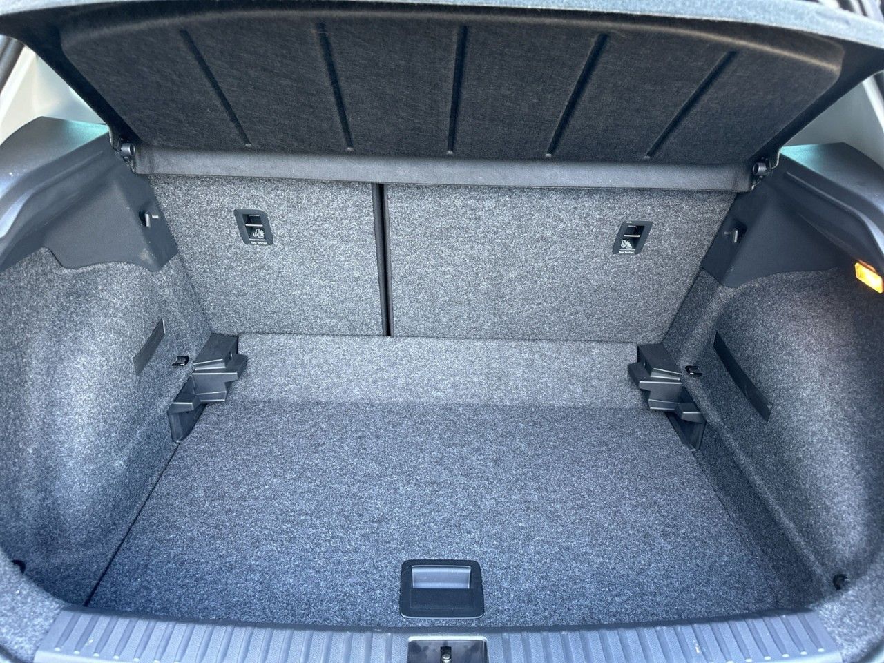 Fahrzeugabbildung SEAT Arona Style 1.0 TSI 110 PS 6-Gang VFW