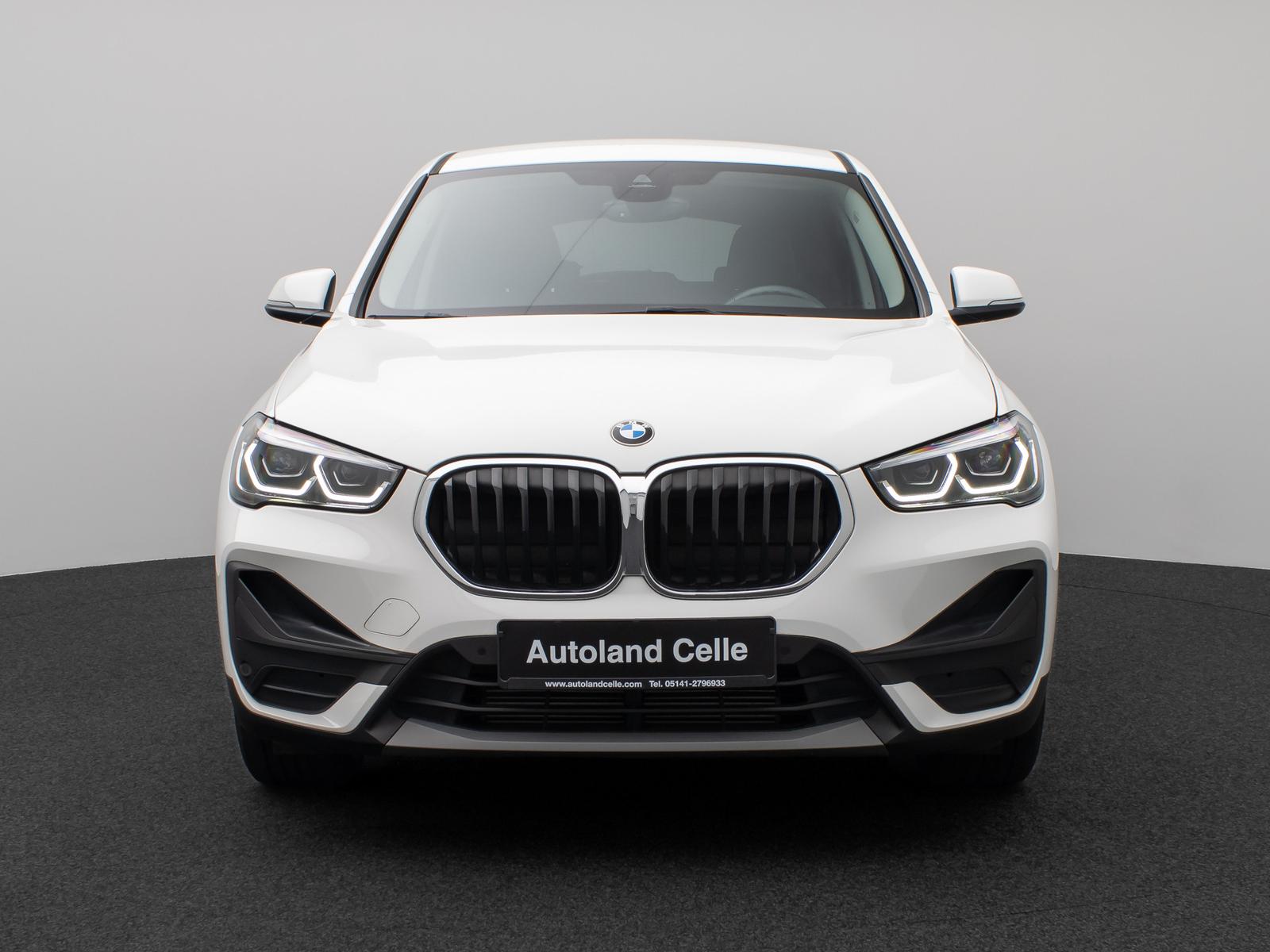 BMW X1 sD18i Parkassistent DAB HiFi Navi LED Sport, миниатюра 2