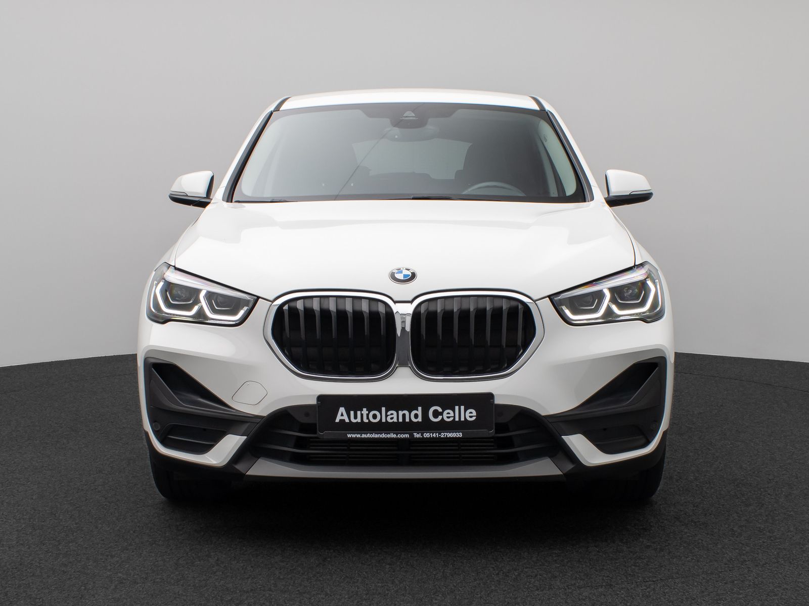 Fahrzeugabbildung BMW X1 sD18i Parkassistent DAB HiFi Navi LED Sport