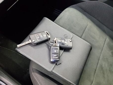 Fahrzeugabbildung Volkswagen Tiguan 1.5 TSI DSG SPORTPAKET MATRIX STANDHZG 20