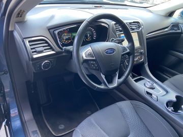 Ford Mondeo - 8
