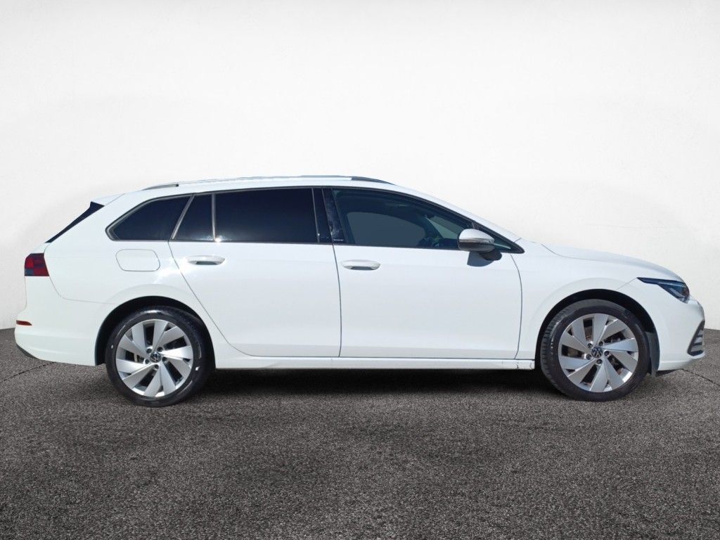Fahrzeugabbildung Volkswagen Golf Variant 2.0 TDI SCR Life Navi, AHZV, ACC