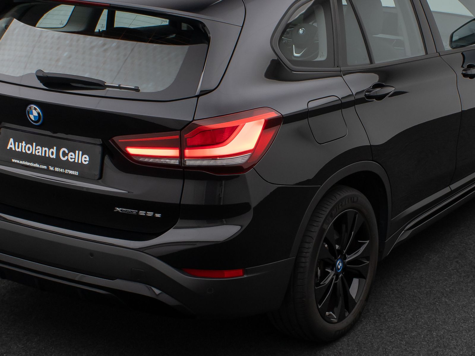 Fahrzeugabbildung BMW X1 xD25e Sport Line Kamera HUD DAB HiFi Komfort