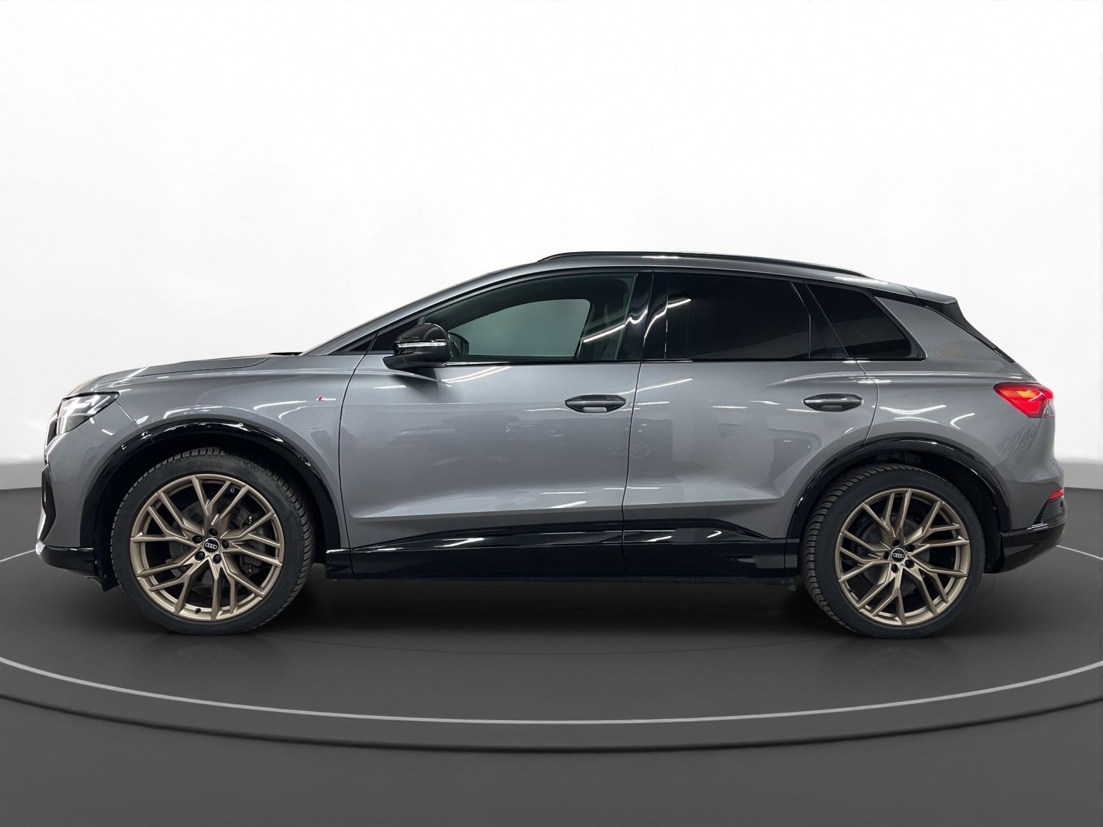 Audi Q4 e-tron 50 qu. Edition One AHK Pano Matrix LM  foto 7