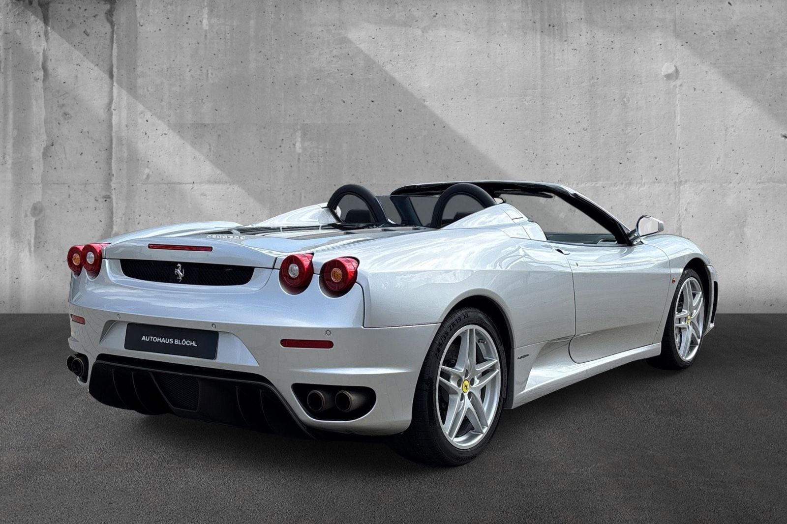 Fahrzeugabbildung Ferrari F430 Spider F1*PDC*no sticky buttons*CCM