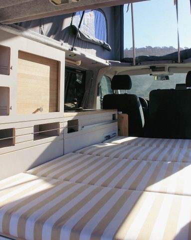 Fahrzeugabbildung Volkswagen T5 2,0 TDI Camper+Boho+Aufstelldach+Standh+Küche