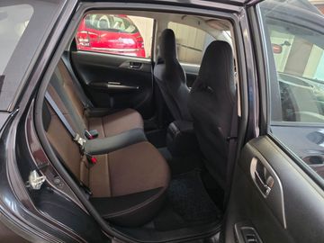 Subaru Impreza - 6