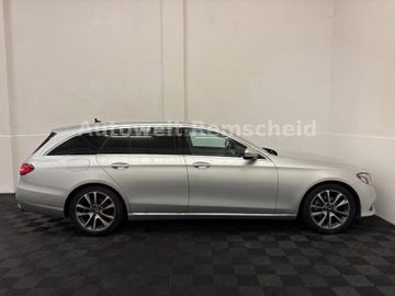 Mercedes E 220 - 4