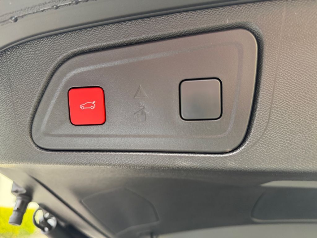 Fahrzeugabbildung Citroën C5 Aircross BlueHDI 130 S&S EAT8 MAX