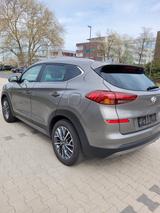 Hyundai TUCSON 1.6 CRDi DCT 100kW Style 4WD Style - Hyundai TUCSON von privat