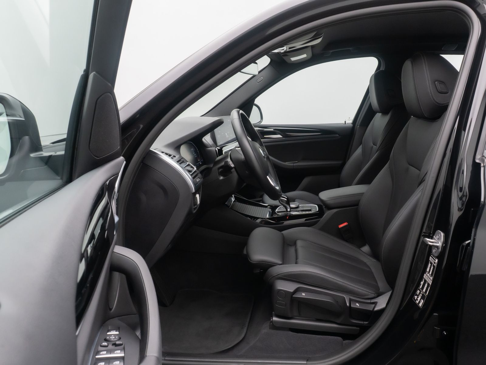 Fahrzeugabbildung BMW X3 xD20d Kamera DAB HiFi AHK Sportsitz Leder 18"