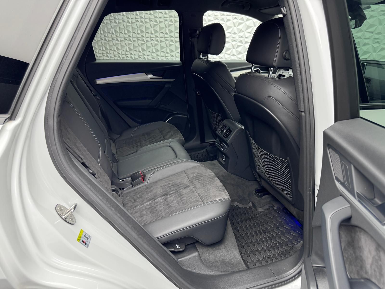 Fahrzeugabbildung Audi 40 TDI S-LINE/QUATTRO/ACC/AHK/VIRUTAL/360°/DAB