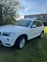 BMW X3 xDrive35i unfallfrei AHK Panorama headup - BMW X3 aus 2011: 35i