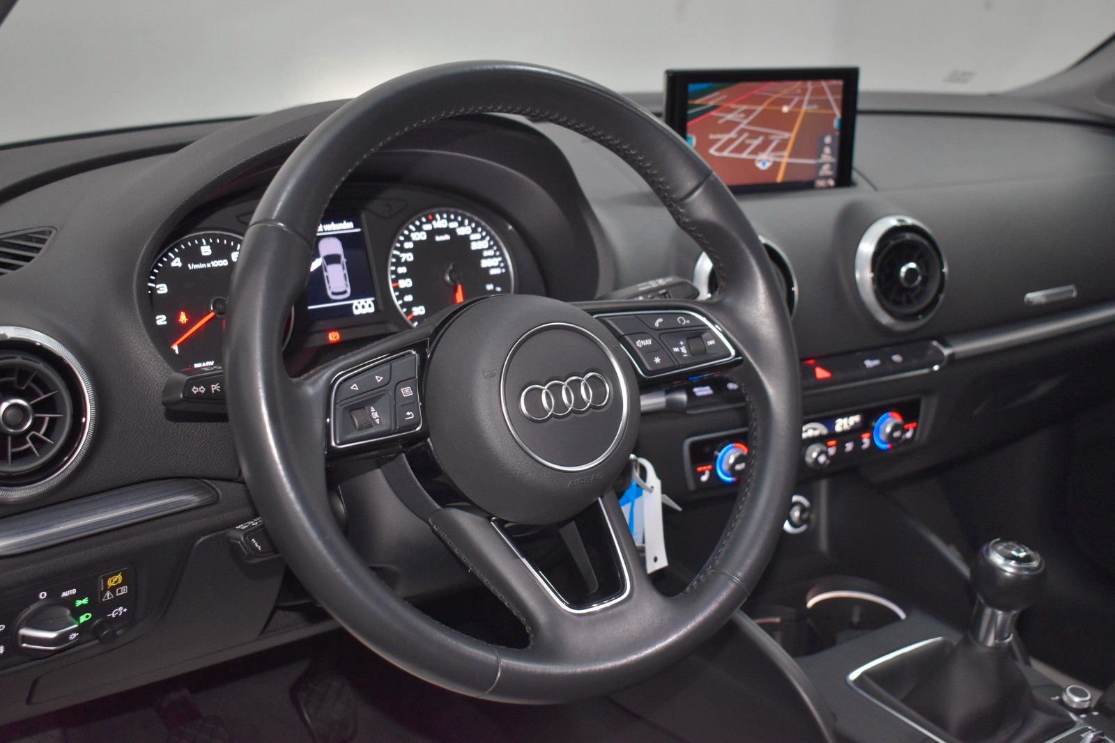 Fahrzeugabbildung Audi A3 Sportback sport Navi,Xenon,SH,PDC,SR+WR