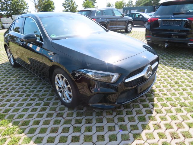 Mercedes-Benz A 200 A -Klasse Lim. A 200 d