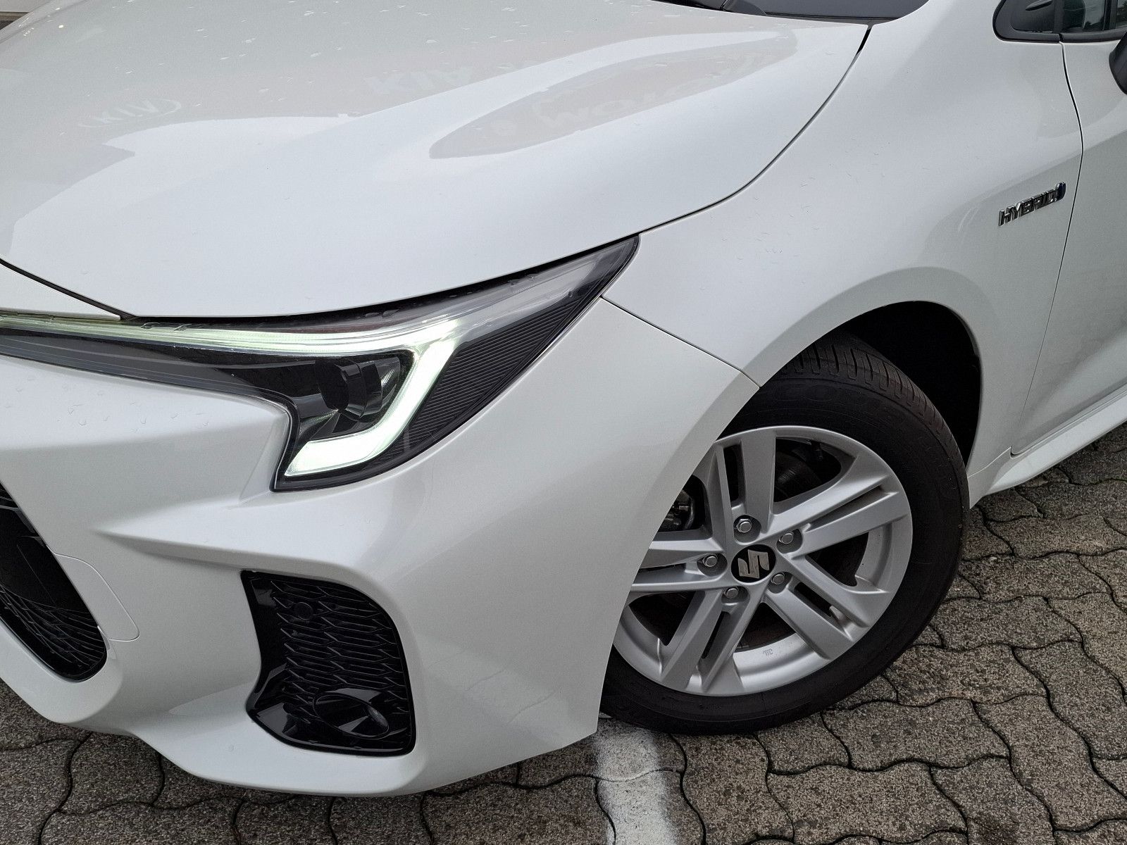 Suzuki Swace - Bild 2