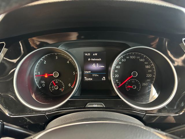 MYAUTOCENTER – Gebraucht- und Jahreswagen mit Werkstattservice in Pfaffenhofen Volkswagen Touran *7.SITZER*ACC*NAV*SZHZ*LED*ALCANTARA*