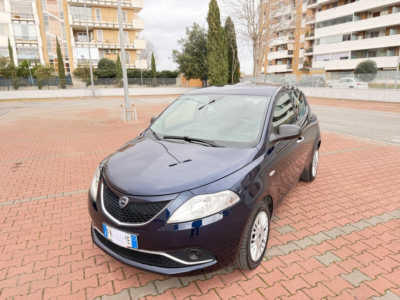 LANCIA Ypsilon