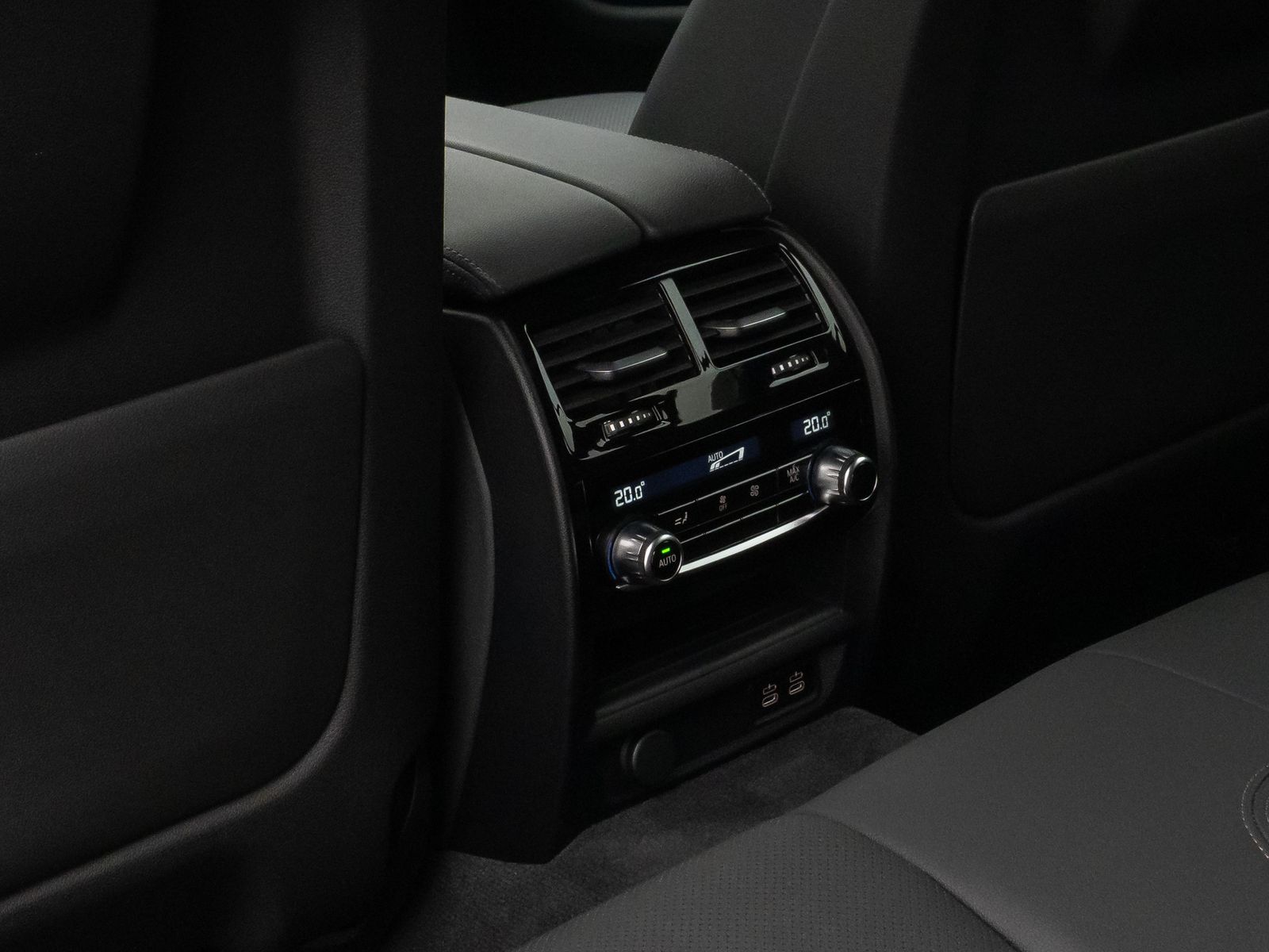 Fahrzeugabbildung BMW 530e xD M Sport Kamera H/K DAB Individual Alarm