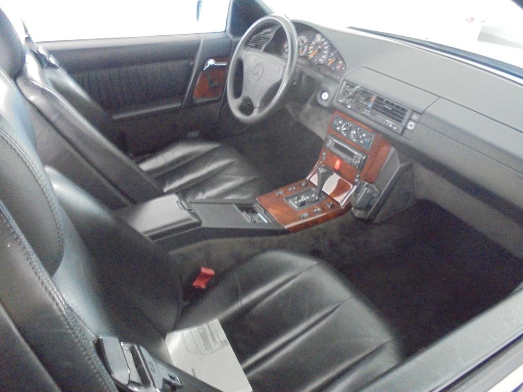 Mercedes-Benz SL 300