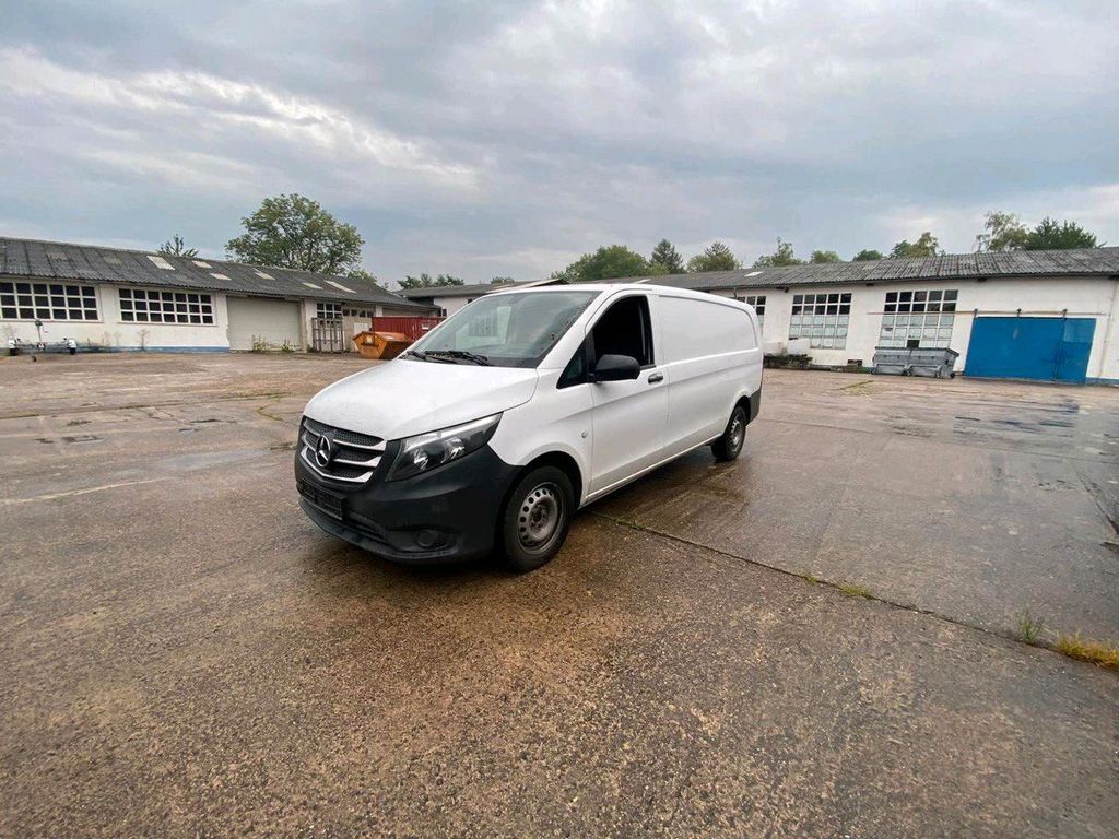 Image of Mercedes-Benz Vito