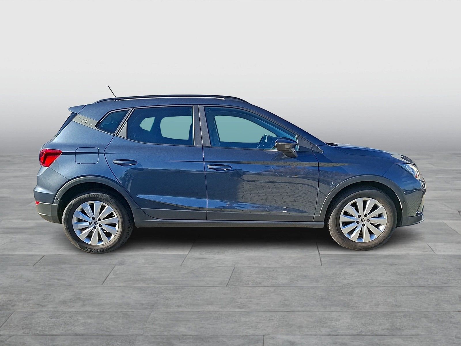 Fahrzeugabbildung SEAT Arona TSI Style DSG LED Navi ACC RFK SHZ