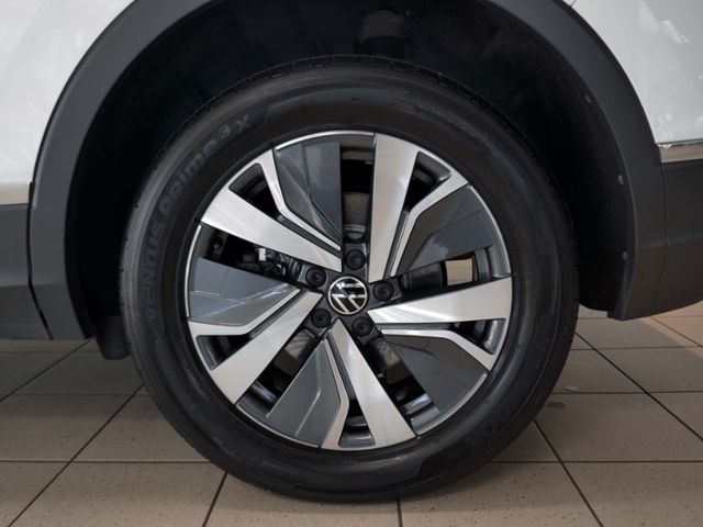 Fahrzeugabbildung Volkswagen Tiguan  Elegance 1.4 TSI eHybrid LED AHK RFK ACC