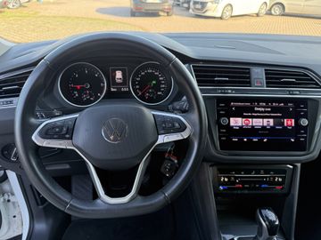 Volkswagen Tiguan - 8