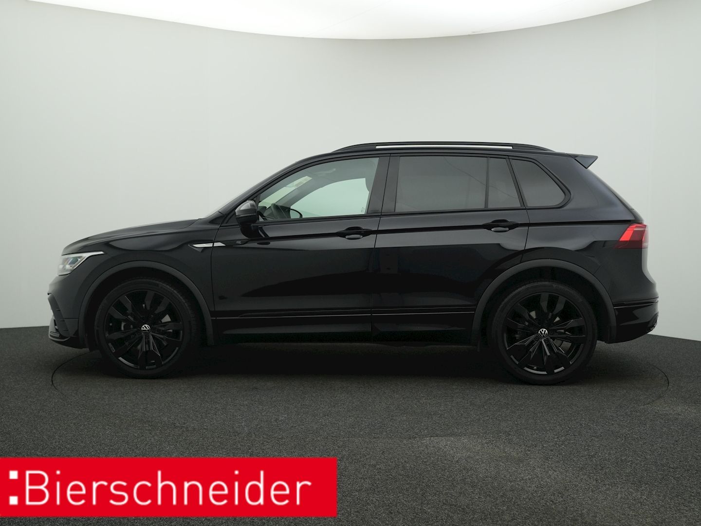Volkswagen Tiguan 2.0 TSI DSG 4Mo. R-Line BLACK-STYLE PANO foto 3