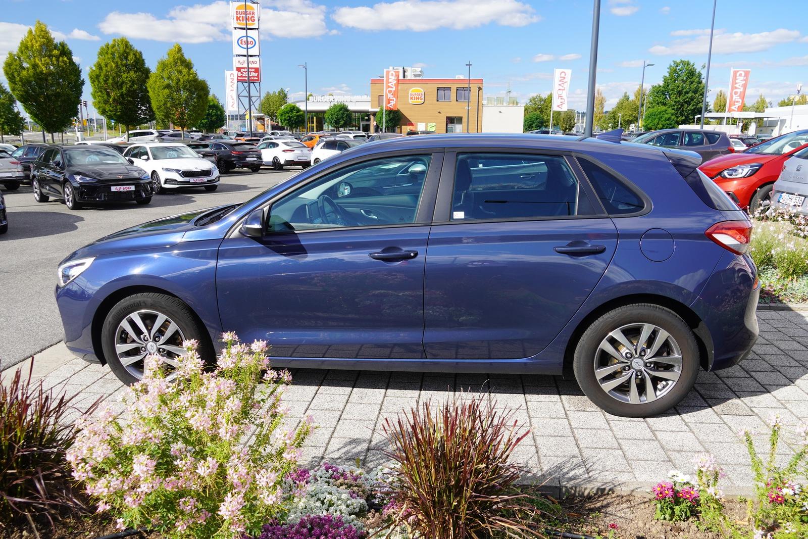 Hyundai i30 1.4 T-GDI Navi Kamera PDC Tempomat Bluetooth