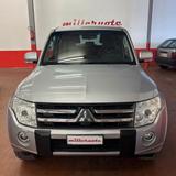 Mitsubishi Pajero 3.2 DI-D 16V aut. 3p. Instyle  - Mitsubishi Pajero Kombi Gebrauchtwagen