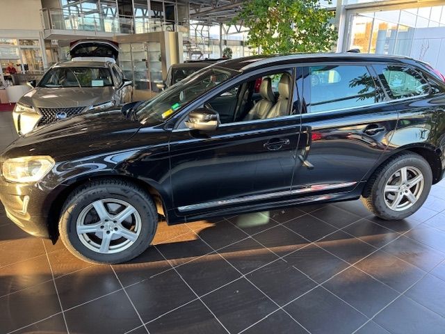 Fahrzeugabbildung Volvo XC60 D4 Geartronic Summum AHK RFK NAVI LEDER