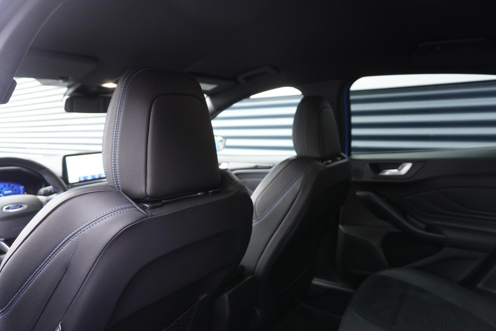 Ford Focus ST EDITION RECARO MATRIX KAMERA APPLE B&O, миниатюра 18