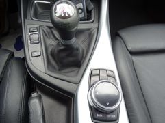 Fahrzeugabbildung BMW 120 120 d xDrive M PAKET Schiebedach PDC BIXENON