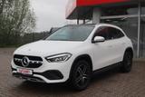 Mercedes-Benz GLA 200 Progressive LED Navi Panorama Kamera - Mercedes-Benz Gebrauchtwagen in Neubrandenburg
