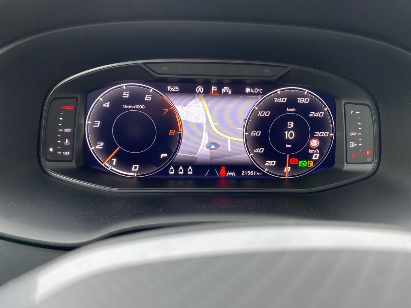 Fahrzeugabbildung CUPRA Ateca VZ 4Drive AD AHK-klappbar Navi Digitales C