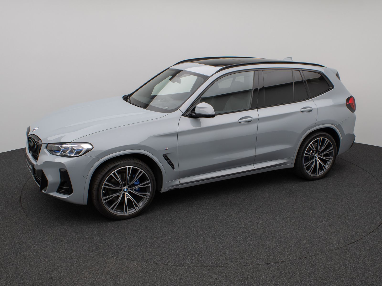 Fahrzeugabbildung BMW X3 xD30d M Sport Panorama Laser 360°HUD DAB HiFi