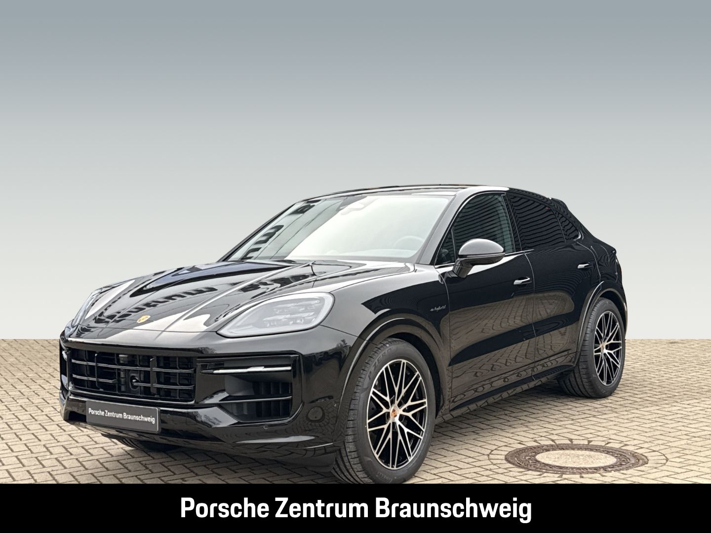 Porsche Cayenne E-Hybrid Coupe Black Edition HA-Lenkung