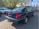 Volkswagen Passat Comfortline Limo *AHK*TÜV 04.2027*Klima* - gebrauchte VW Passat aus dem Jahr 1999